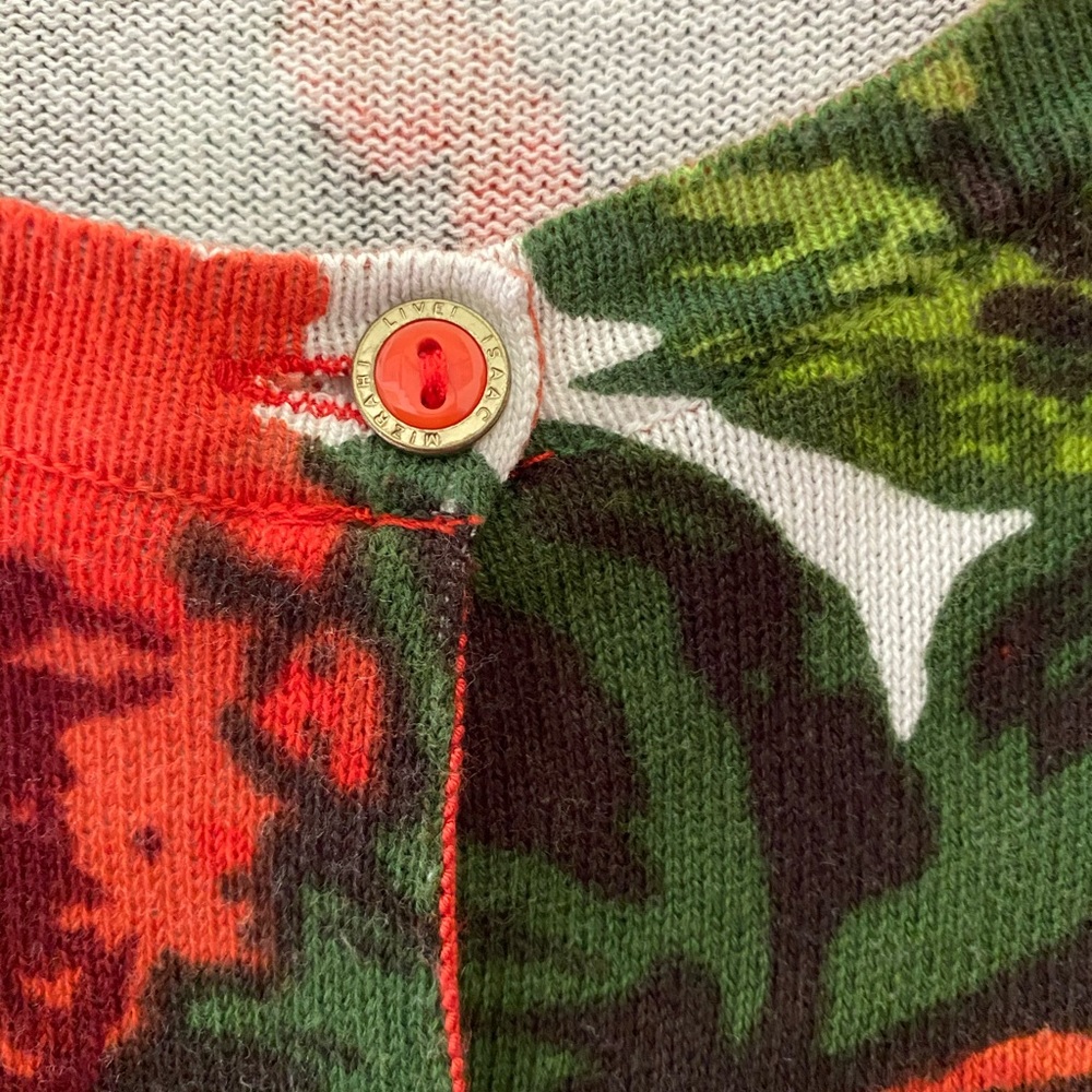 New Markdown Isaac Mizrahi Button Front Top - image 3